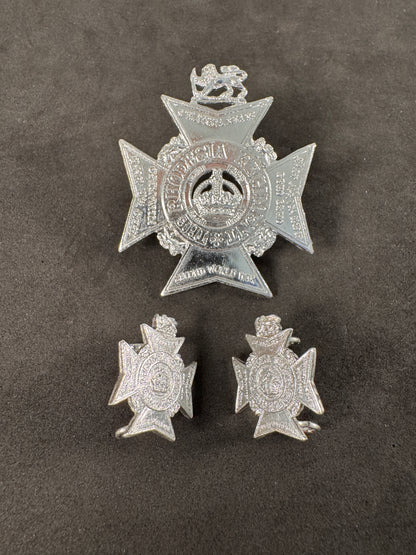 Photo 1 of The Rhodesia Regiment Chromed Cap Badge & Collar Badges 1972-1980 - collectible militaria item