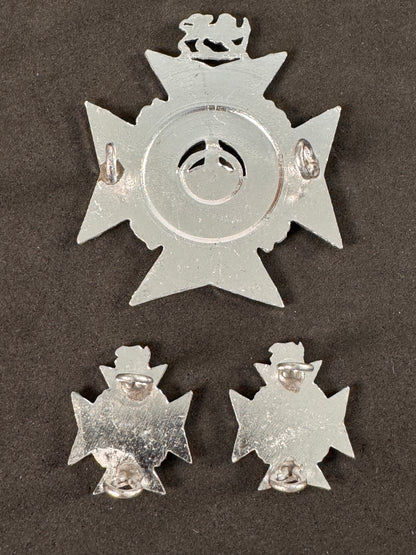 Photo 4 of The Rhodesia Regiment Chromed Cap Badge & Collar Badges 1972-1980 - collectible militaria item