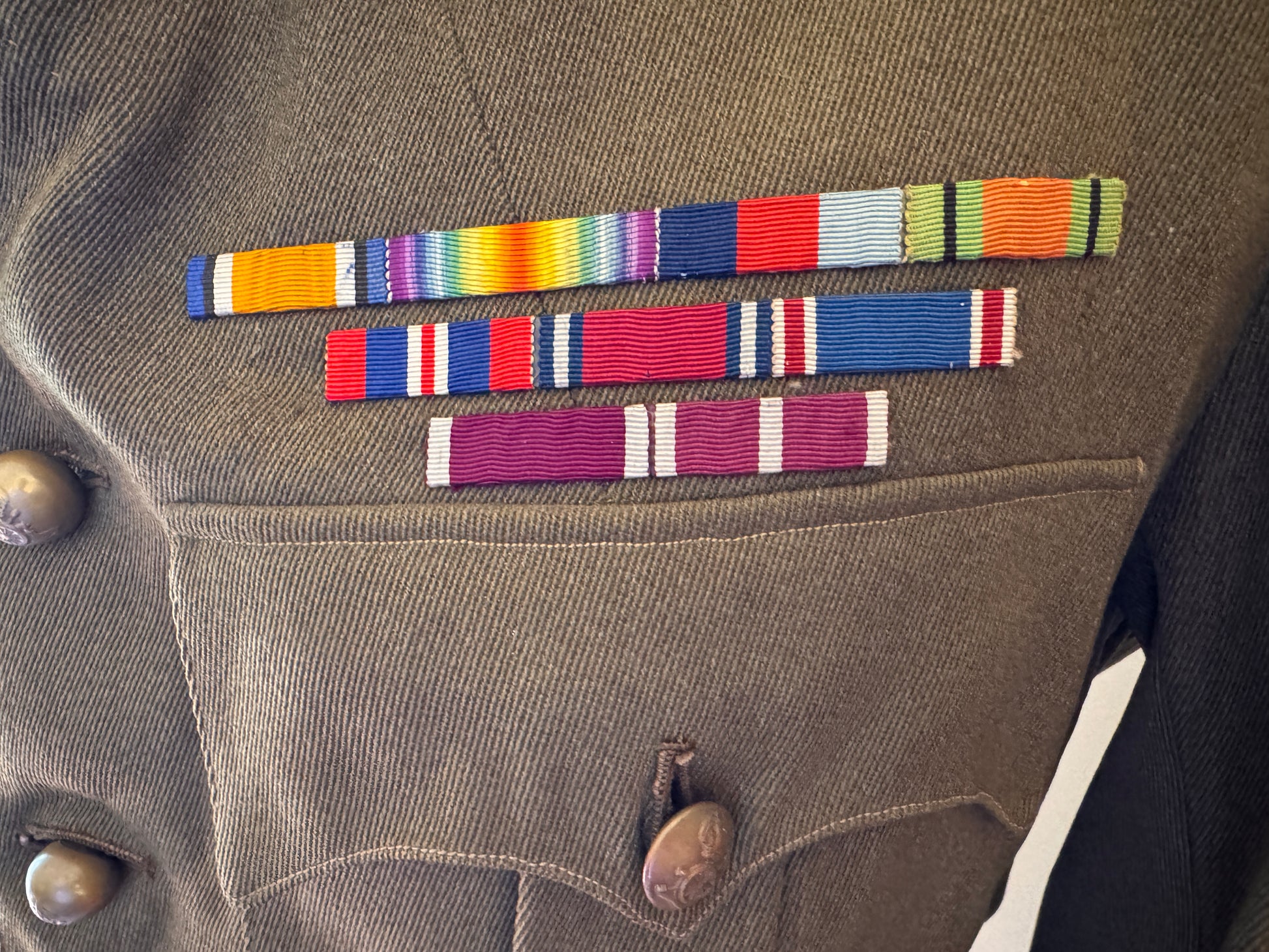 Photo 5 of WW2 British Army Royal Artillery Officer's Uniform Tunic & Trousers - collectible militaria item