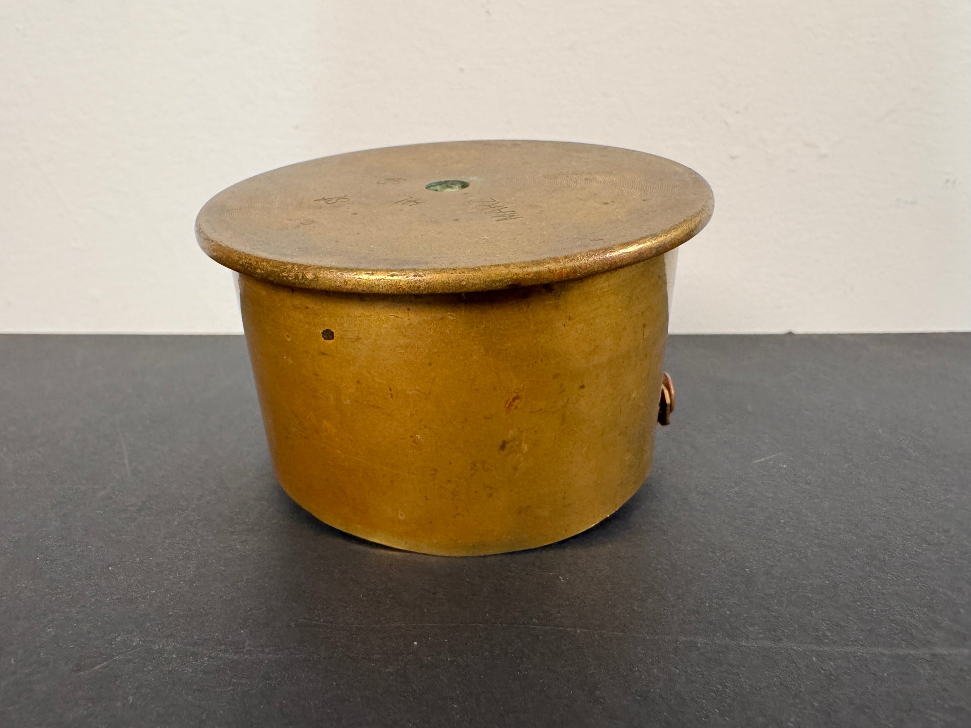 Photo 4 of WW1 British York and Lancaster Regiment Shell Case Trench Art Cap - Dated March 1917 - collectible militaria 