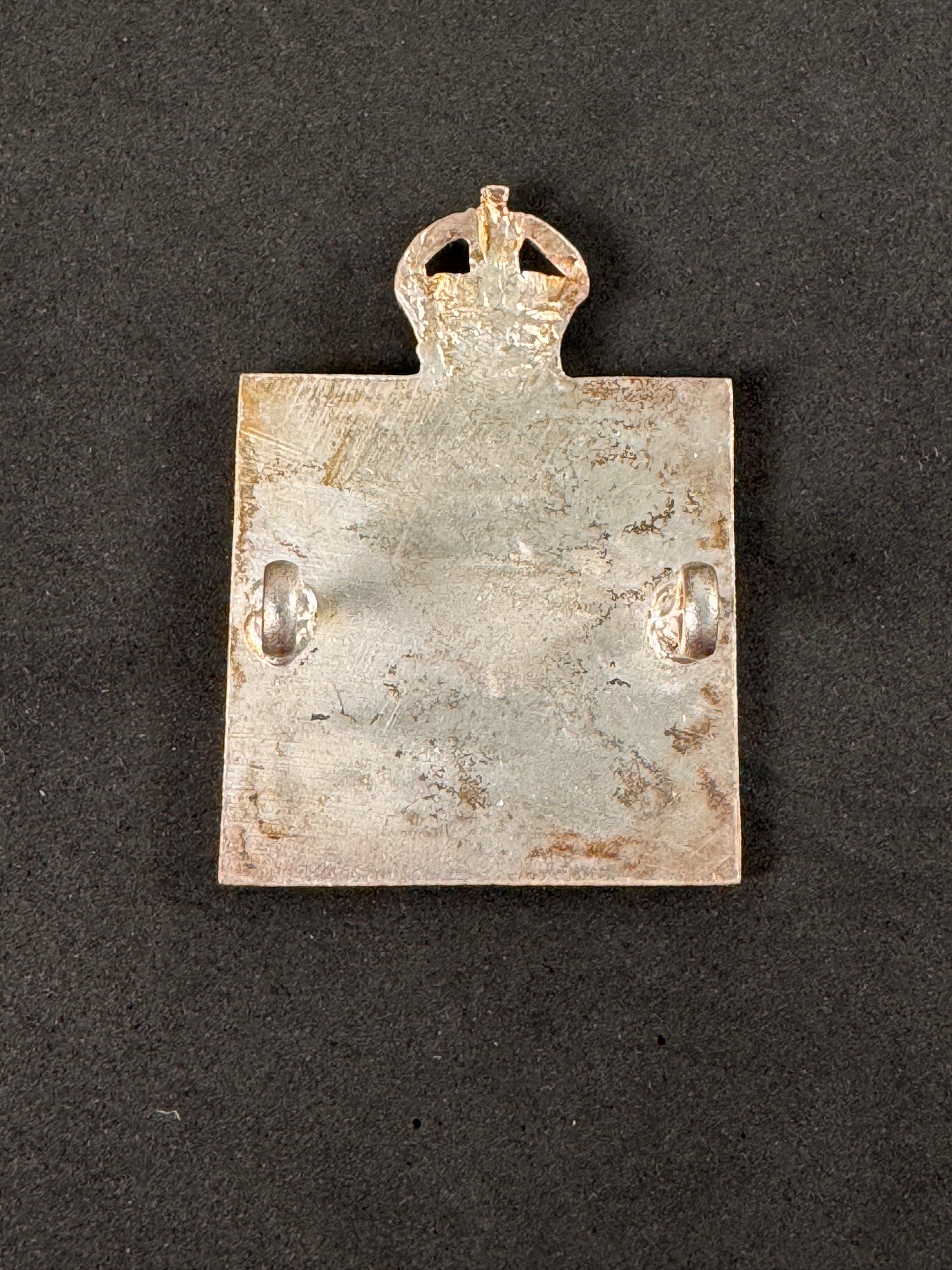 Photo 2 of WW1 British Army Chaplain's Department Officer's Silver Cap Badge - collectible militaria item