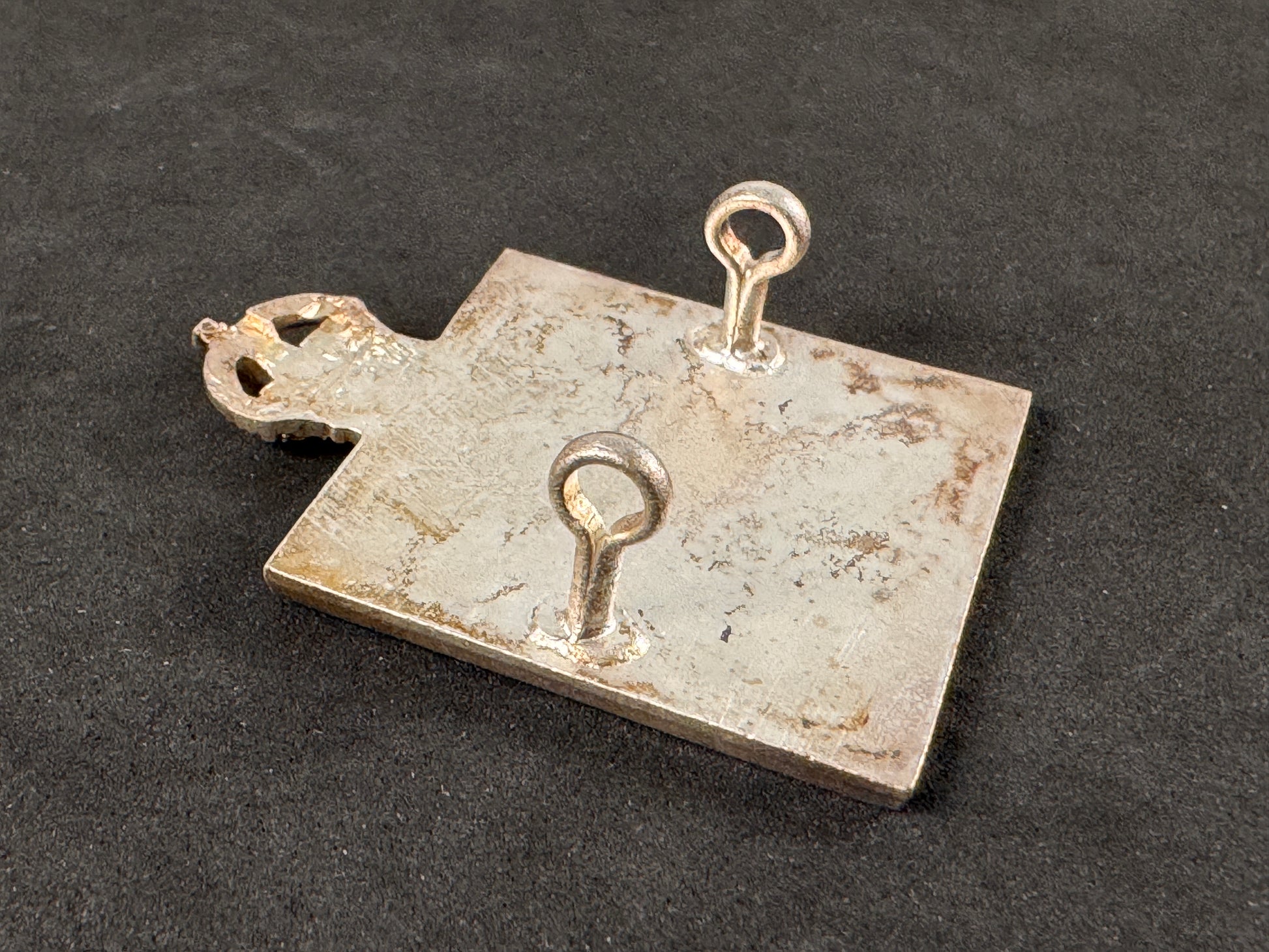 Photo 3 of WW1 British Army Chaplain's Department Officer's Silver Cap Badge - collectible militaria item