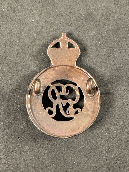 Photo 2 of WW1 British Army Royal Horse Guards Officer's Cap Badge - collectible militaria item