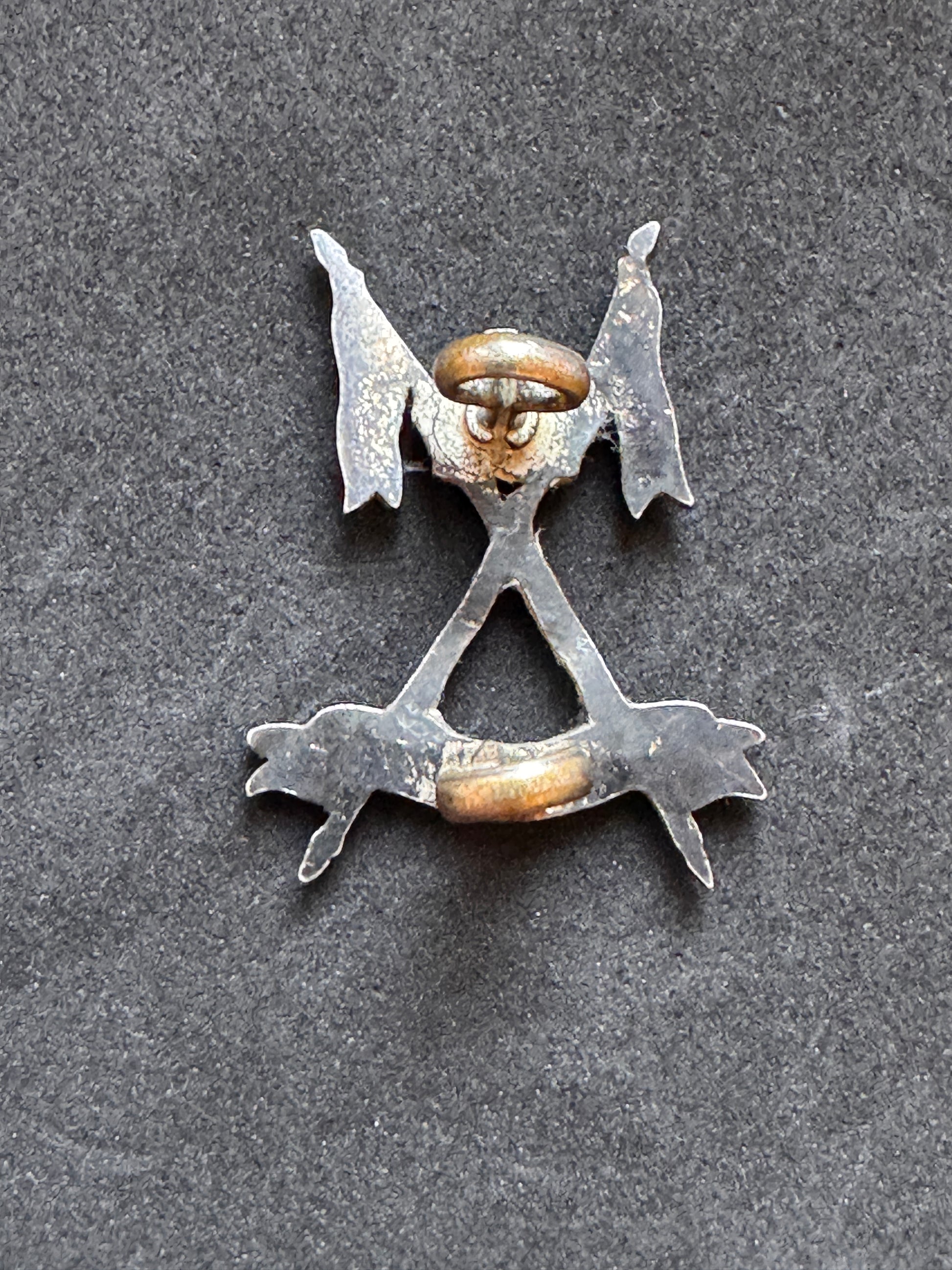 Photo 2 of British Indian Army Hodson's Horse Officer's Silver Cap Badge - collectible militaria item