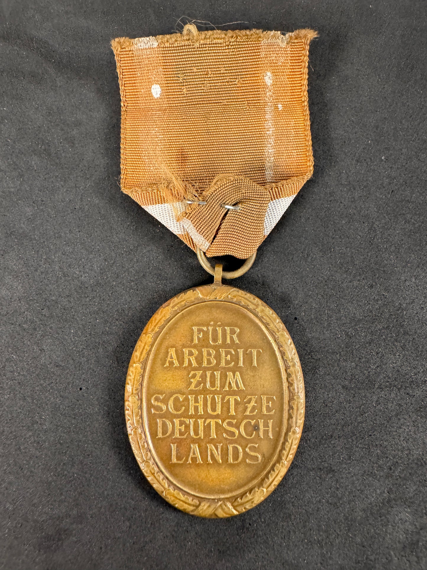 Photo 4 of WW2 German Westwall Medal - Deutsches Schutzwall-Ehrenzeichen - collectible militaria item