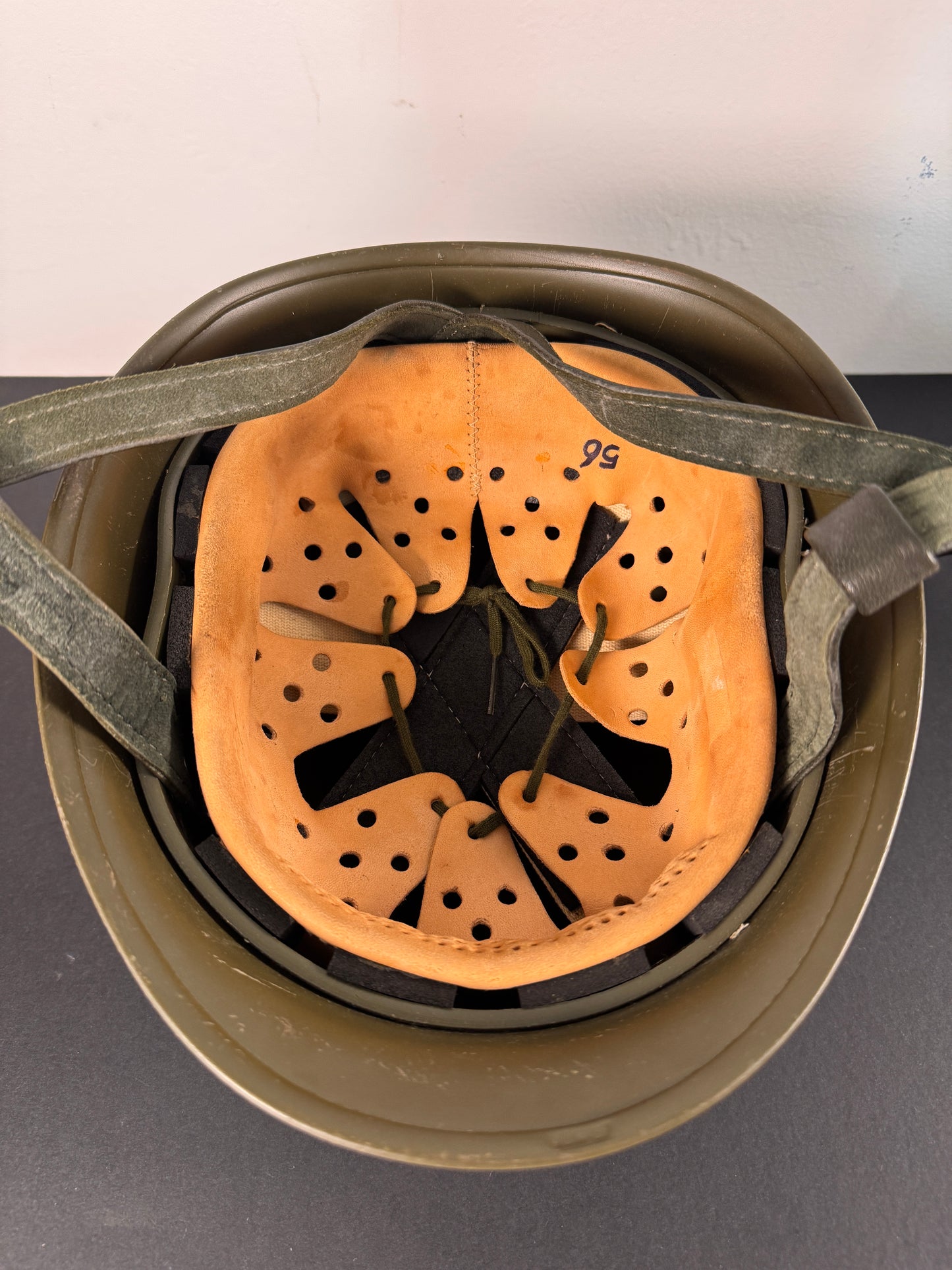 West German M1A1 LL/M71 paratrooper combat helmet