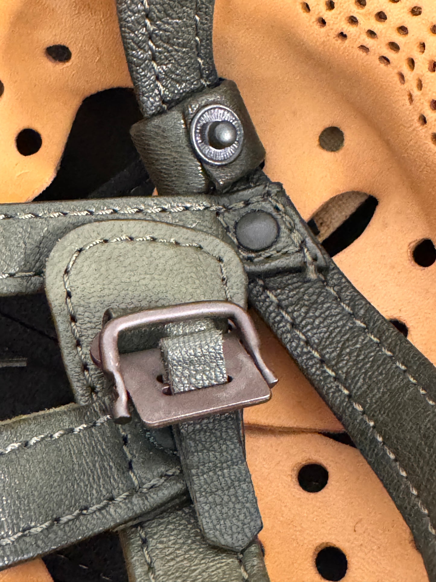 West German M1A1 LL/M71 paratrooper combat helmet