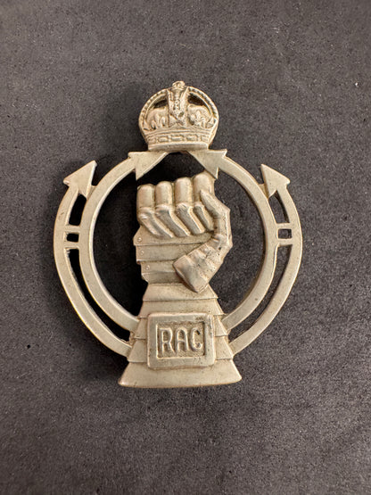 Photo 1 of WW2 British Army Royal Armored Corps (RAC) Cap Badge - collectible militaria item