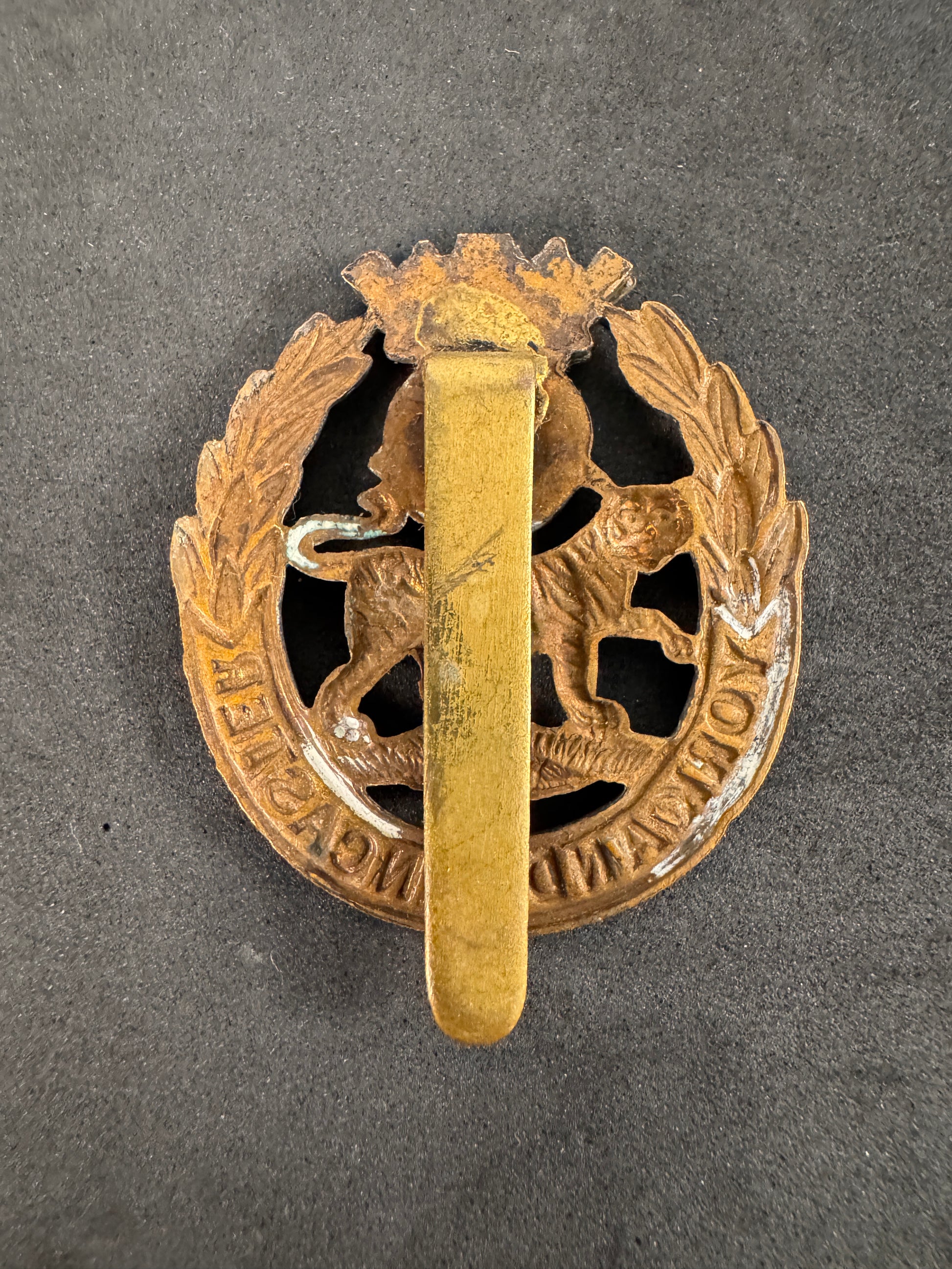 Photo 2 of WW2 British Army York and Lancaster Regiment Cap Badge - collectible militaria item