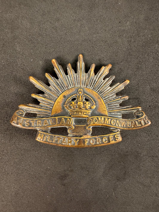 Photo 1 of Australian Commonwealth Military Forces Cap Badge - collectible militaria item
