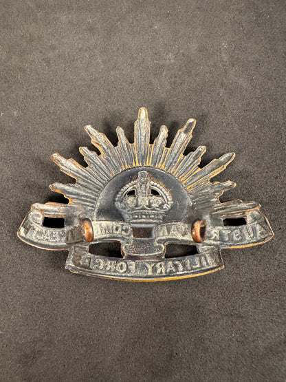 Photo 2 of Australian Commonwealth Military Forces Cap Badge - collectible militaria item