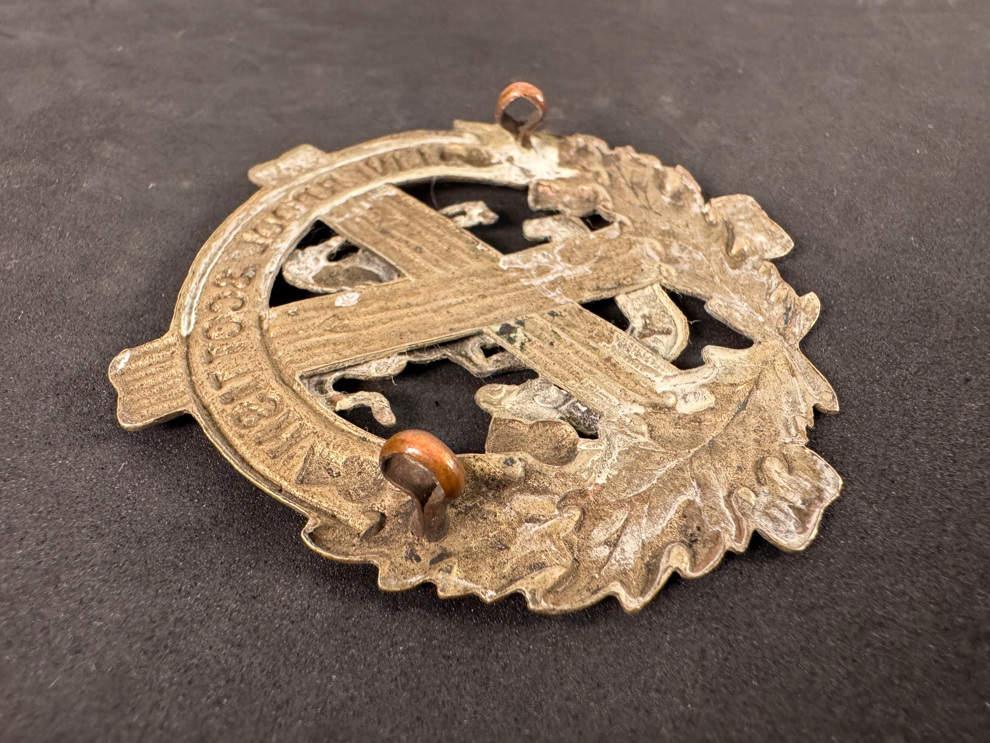 Photo 3 of WW1 British Army Liverpool Scottish Glengarry Cap Badge - collectible militaria item