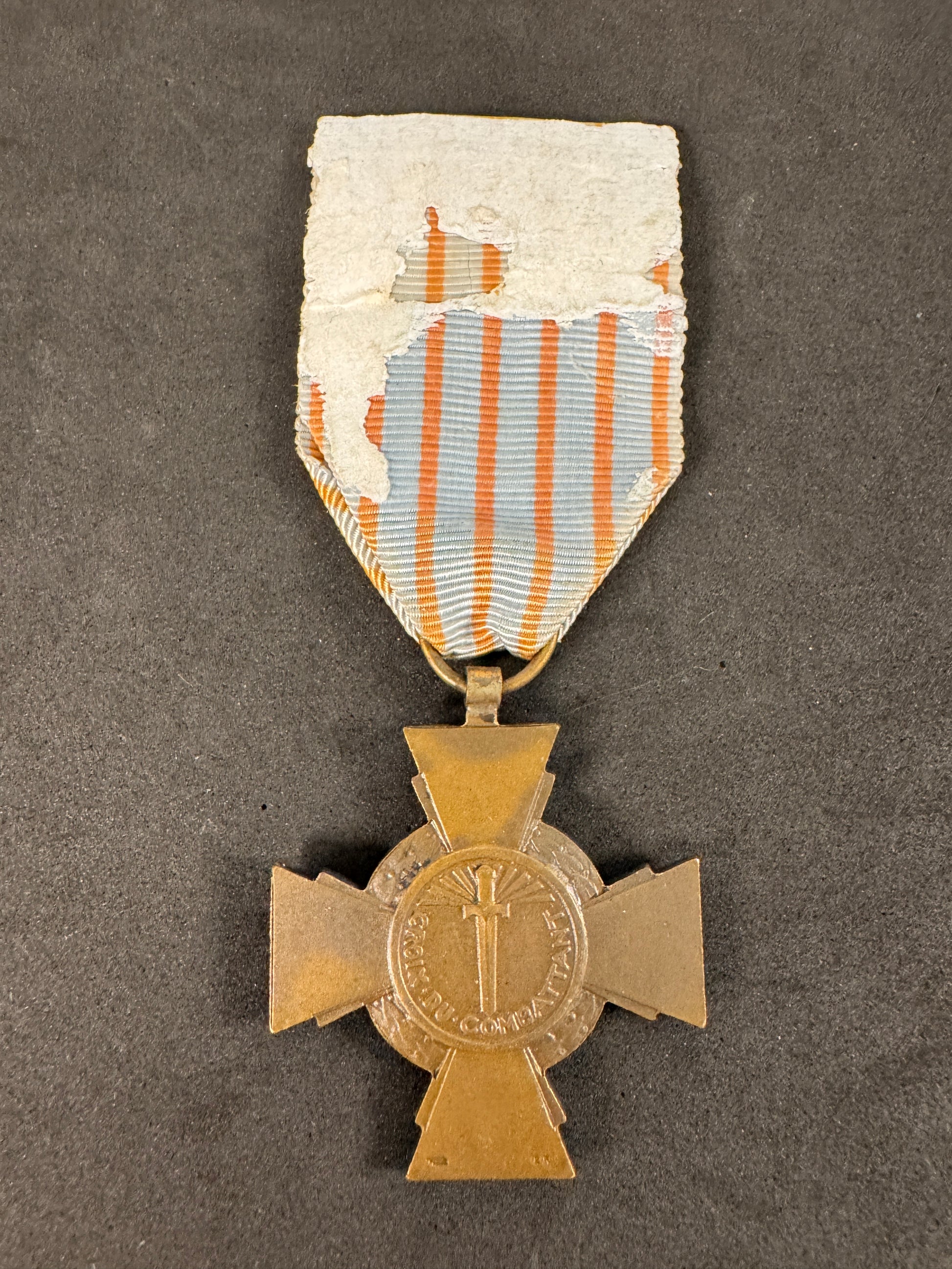 Photo 3 of French Croix du Combattant (Combatant's Cross) Medal - collectible militaria item