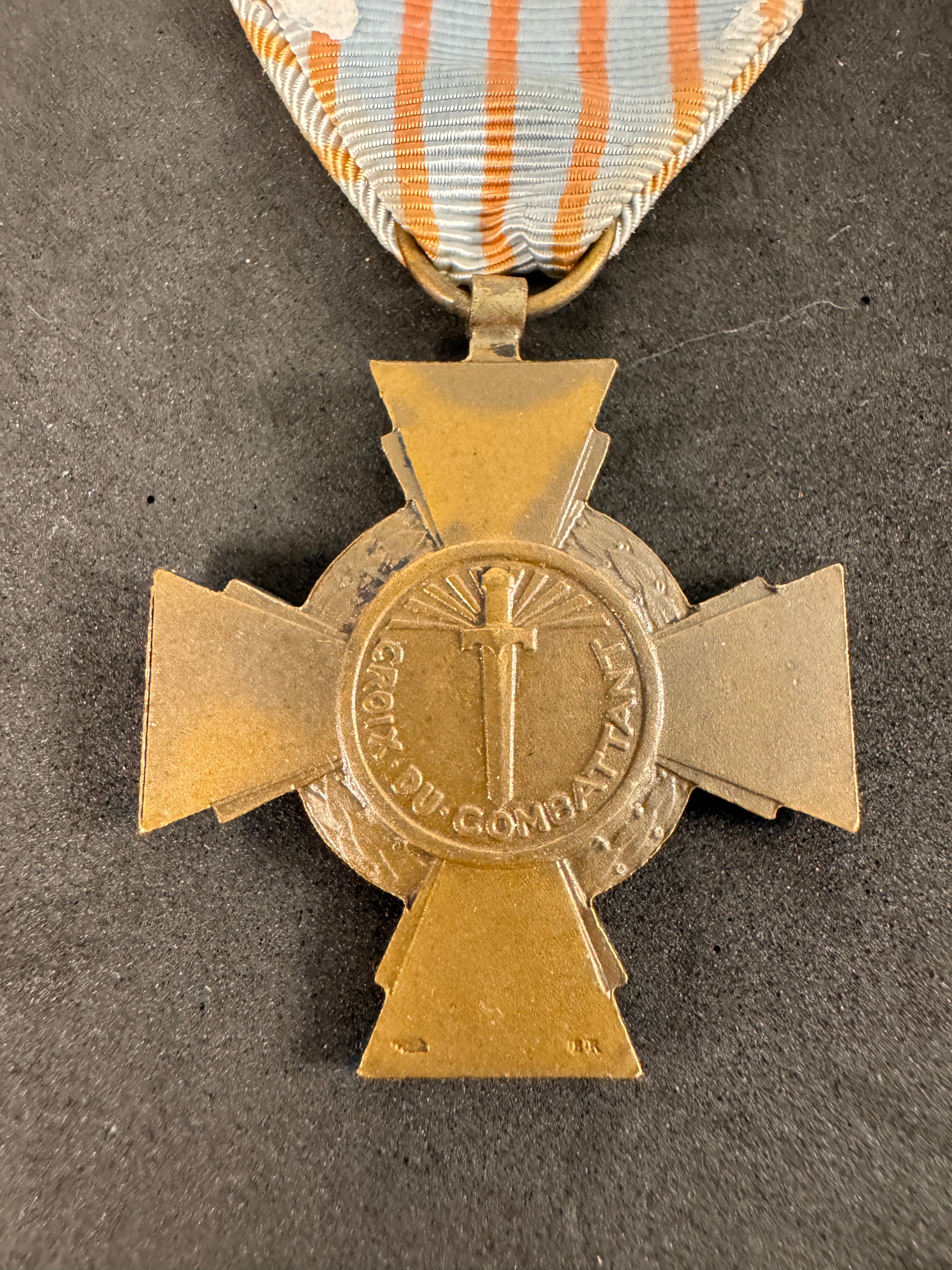 Photo 4 of French Croix du Combattant (Combatant's Cross) Medal - collectible militaria item
