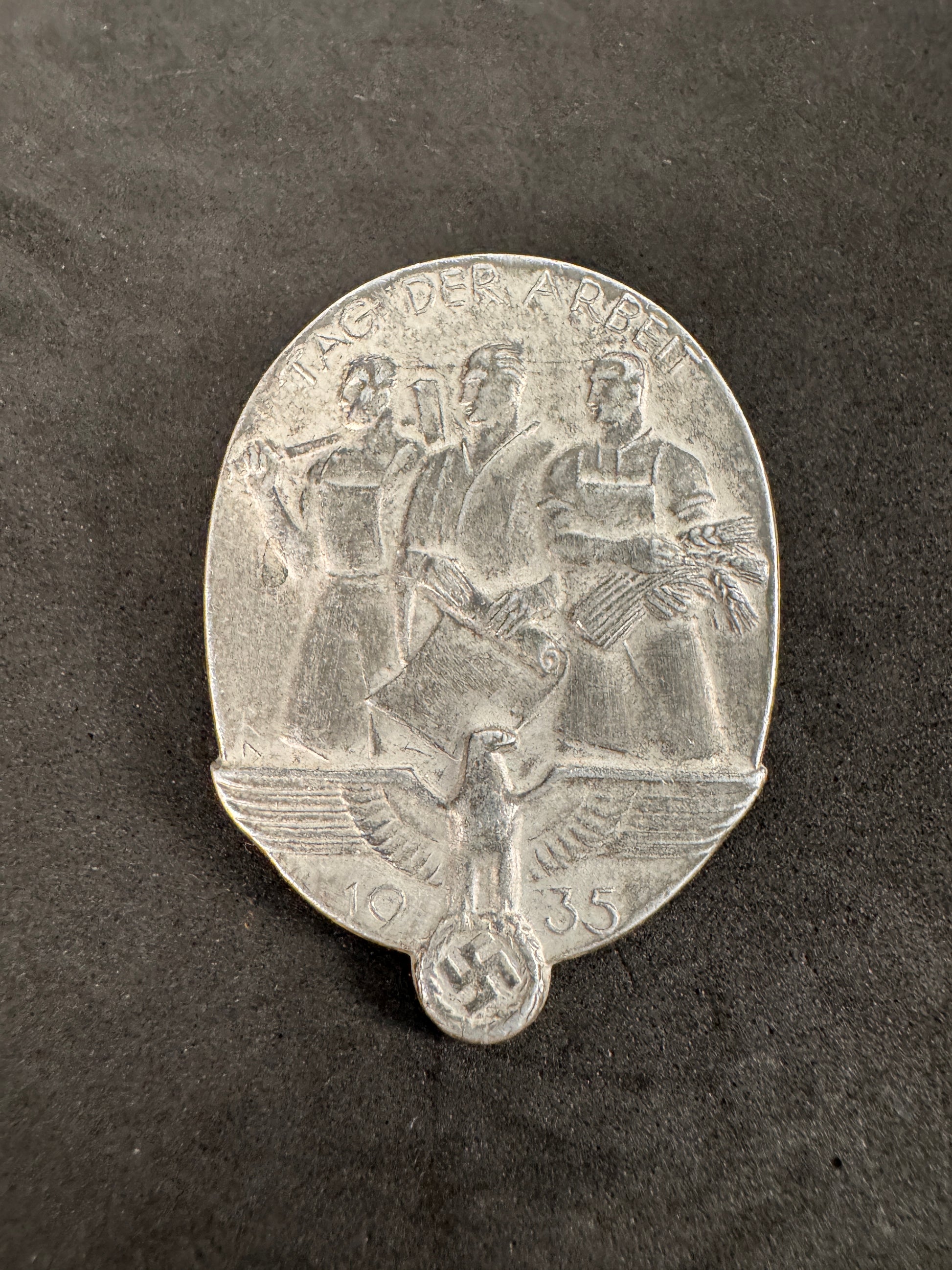Photo 2 of Third Reich Tag Der Arbeit 1935 Tinnie Badge - collectible militaria item