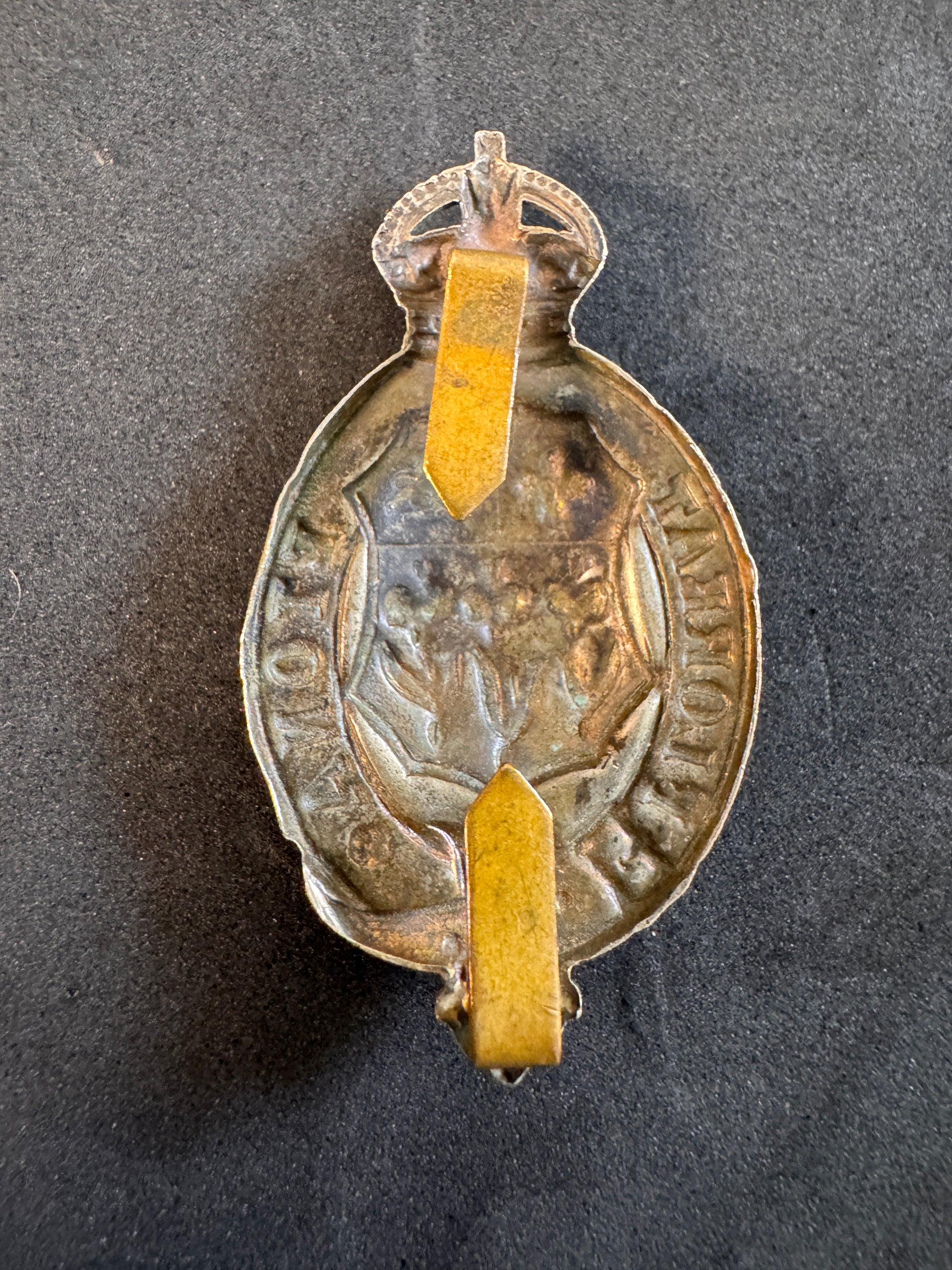 Photo 2 of WW2 British Army Eton College Officer Training Corps (OTC) Cap Badge - collectible militaria item