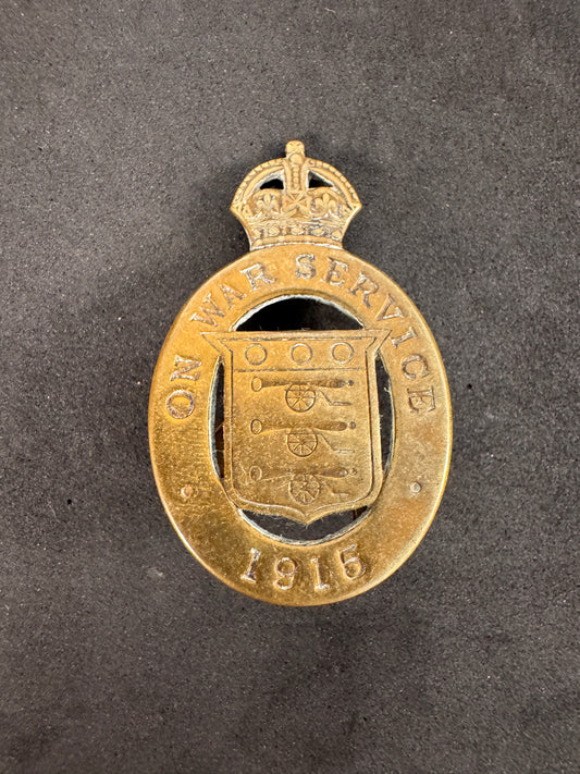 Image of WW1 British Munitions Factory Worker Lapel Badge "On War Service 1915"