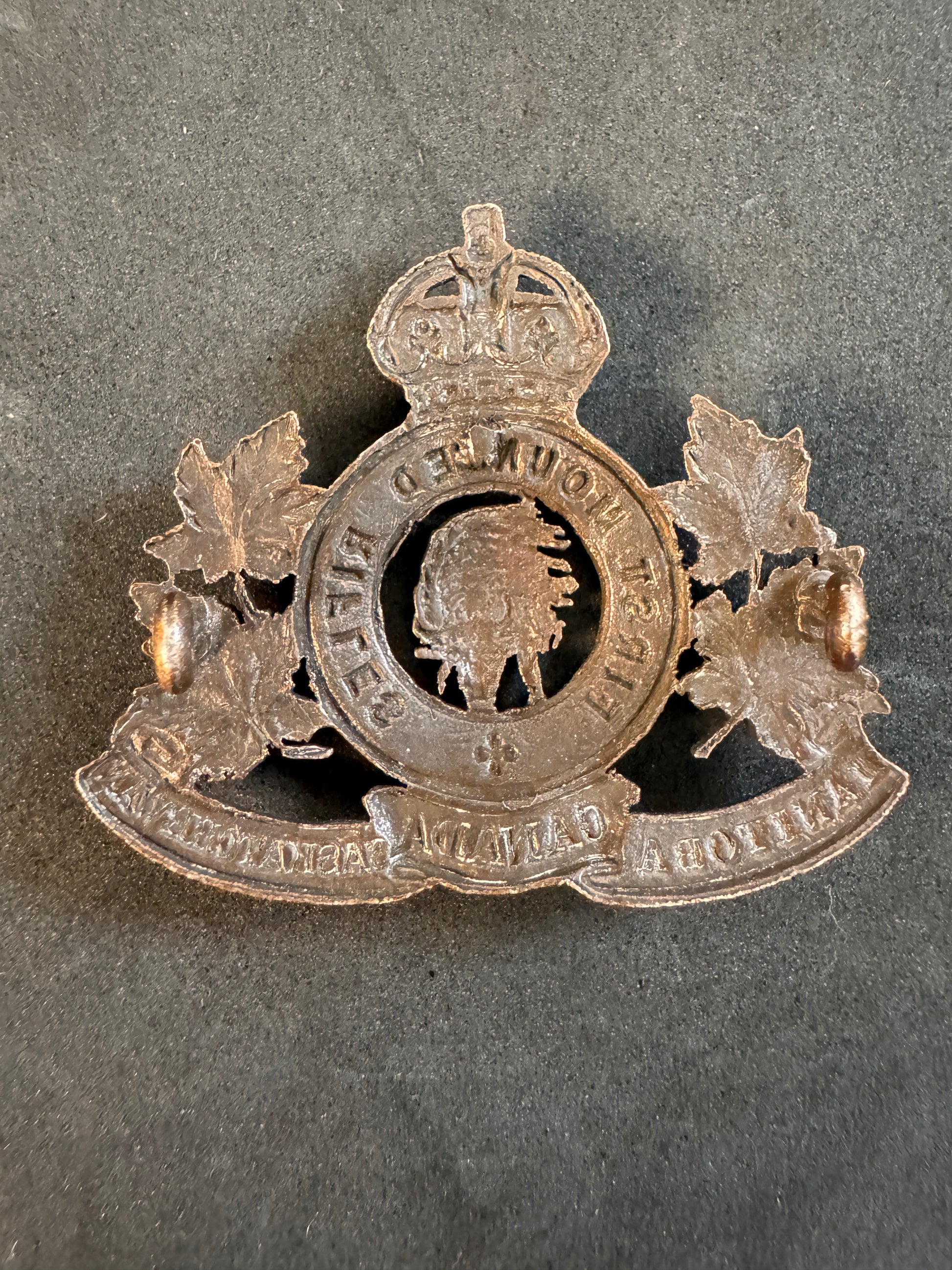 Image of product: ww1 canadian cef first mounted rifles cap badge