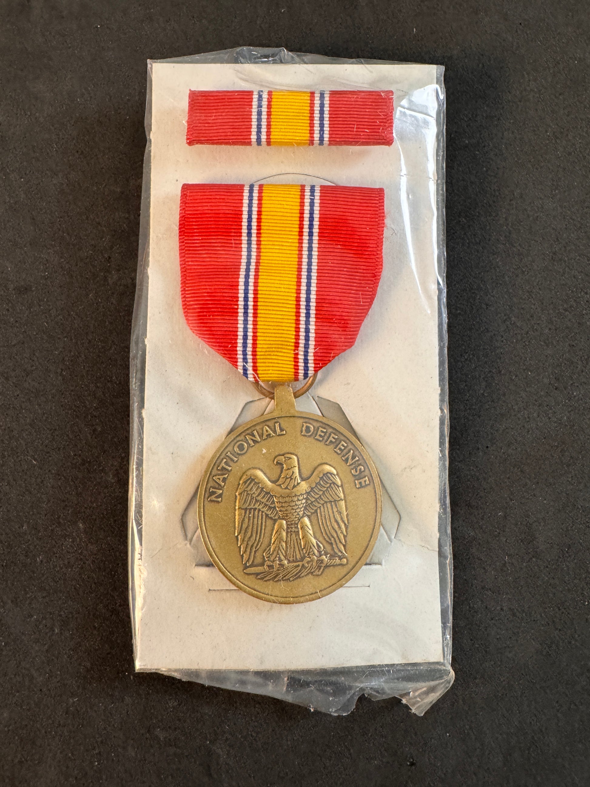 Image of product: gulf war us national defense service medal ndsm boxed dated 1991