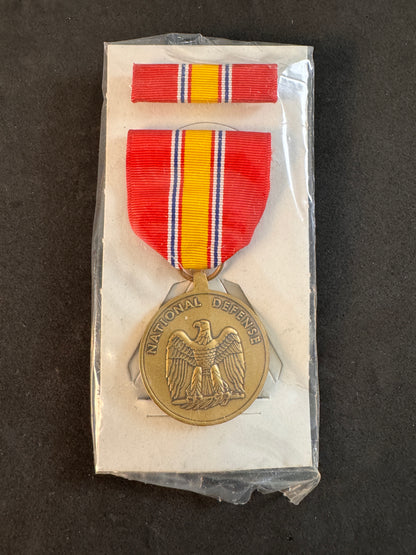 Image of product: gulf war us national defense service medal ndsm boxed dated 1991