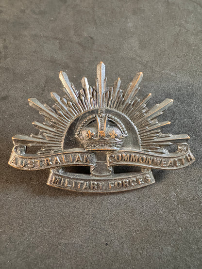 Image of Australian Commonwealth Military Forces (Rising Sun) Cap Badge