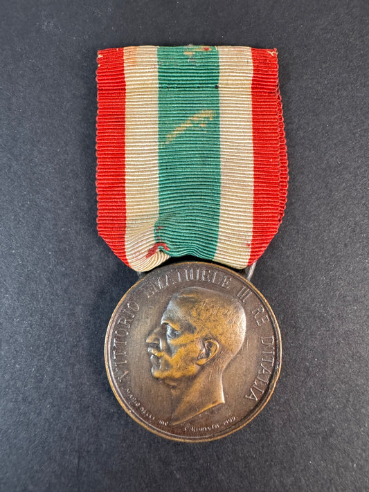 Image of Italian Unification Medal 1848–1918 for Mothers and Widows