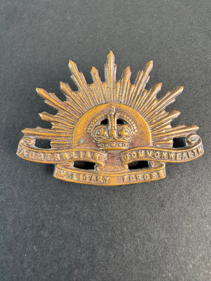 Image of Australian Commonwealth Military Forces Slouch Hat Badge