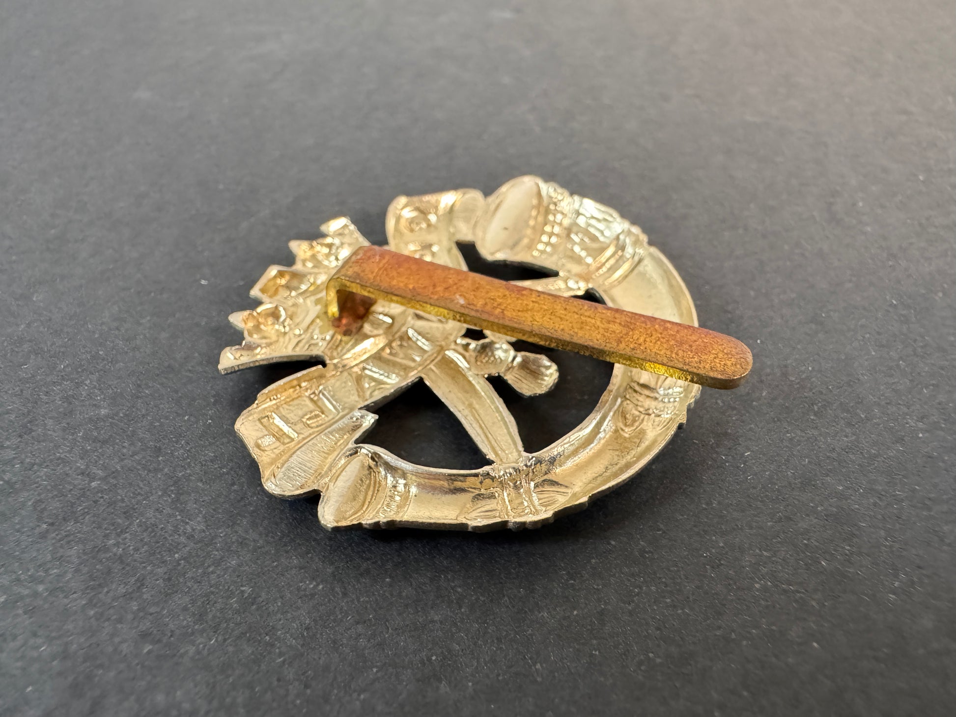 Image of product: ww2 british army cornwall light infantry regiment cap badge