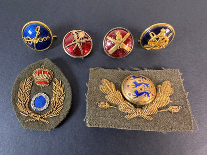 Image of WW1 WW2 Era Danish Army Officer Cap Buttons & Badges