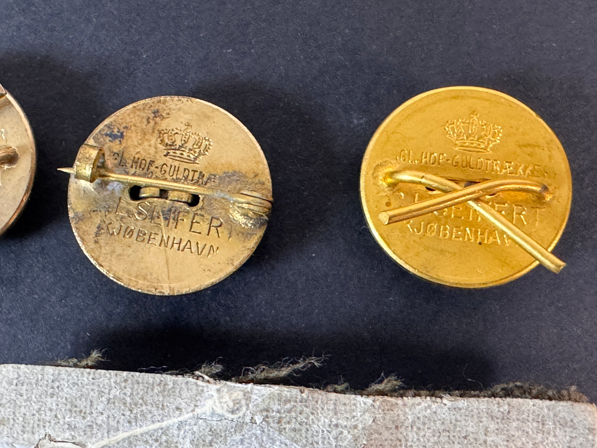 Image of product: ww1 ww2 era danish army officer cap buttons badges