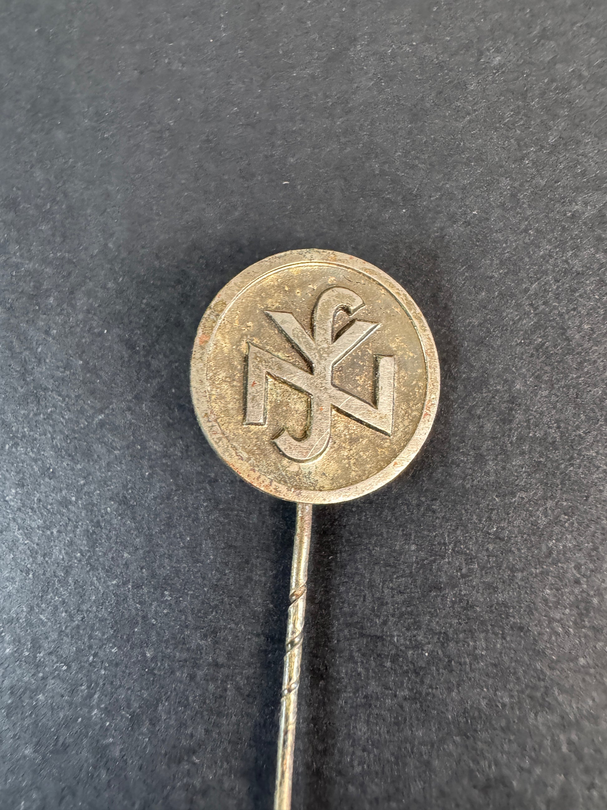 Image of product: ww2 german nsv social welfare stickpin badge rzm