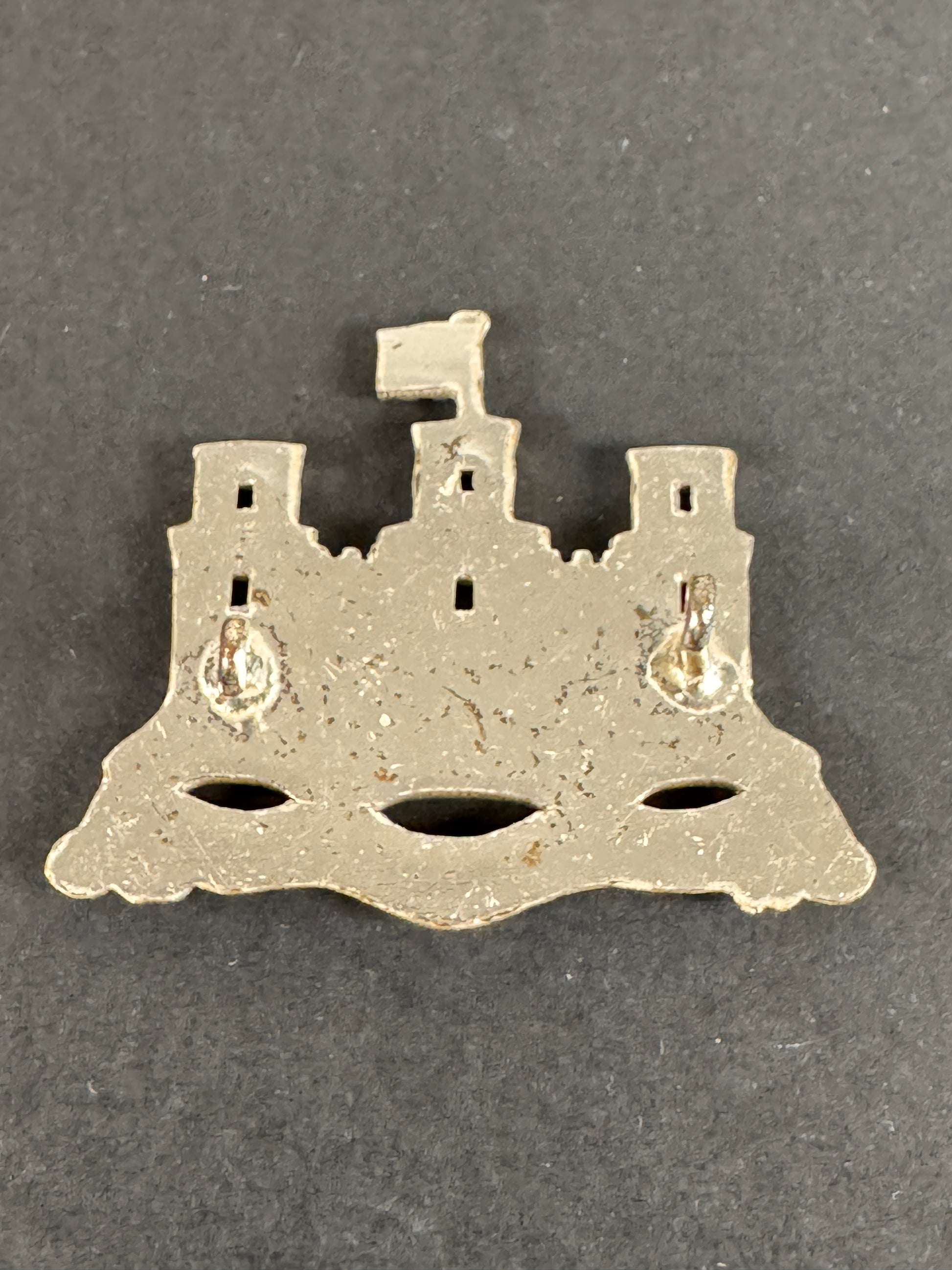 Image of product: british army royal inniskilling fusiliers piper s cap badge