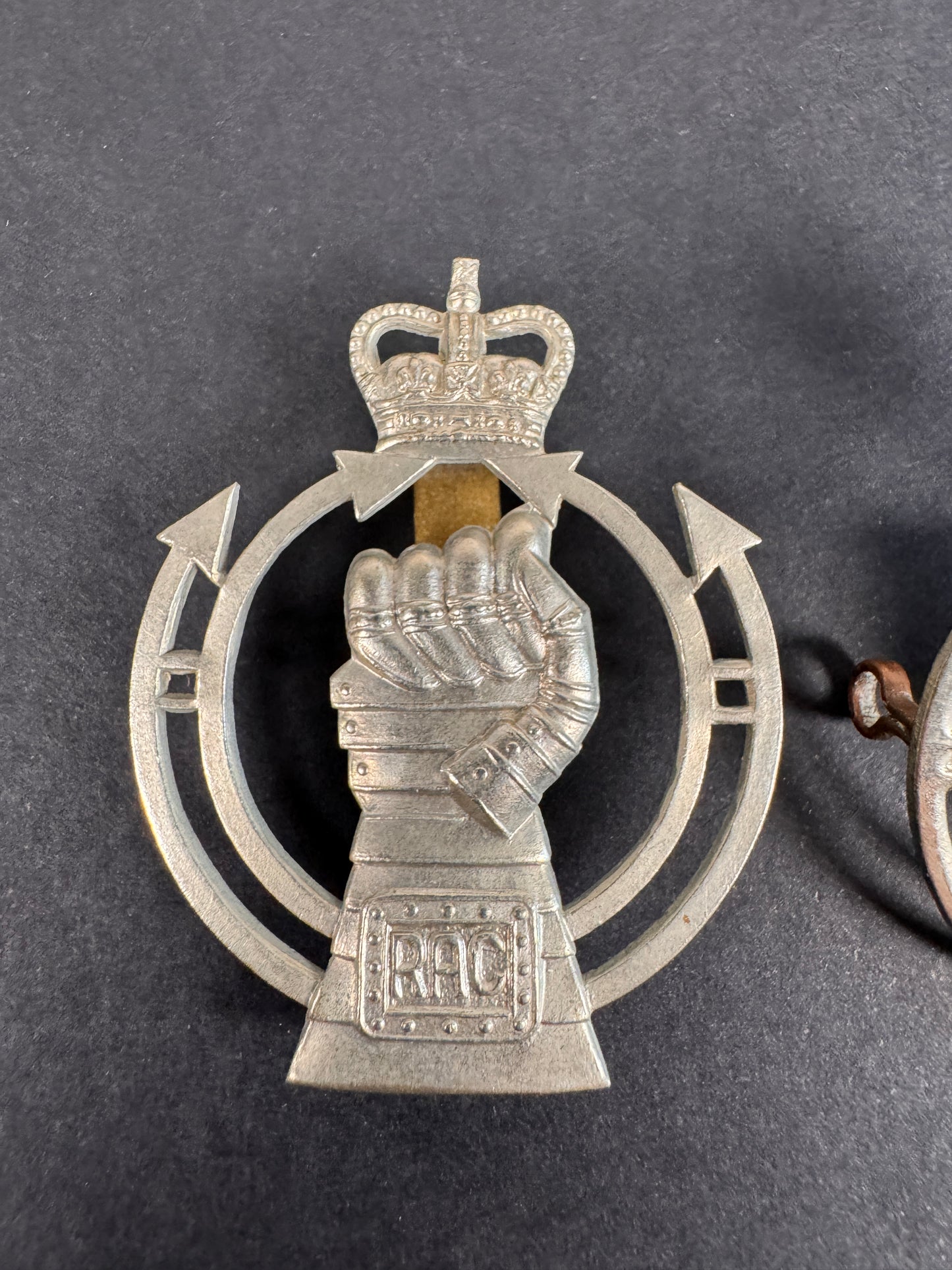 Image of product: british army royal armoured corps rac cap badges