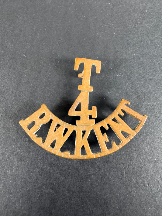 Image of WW1 British Army T4 R.W.KENT Regiment Brass Shoulder Title Badge