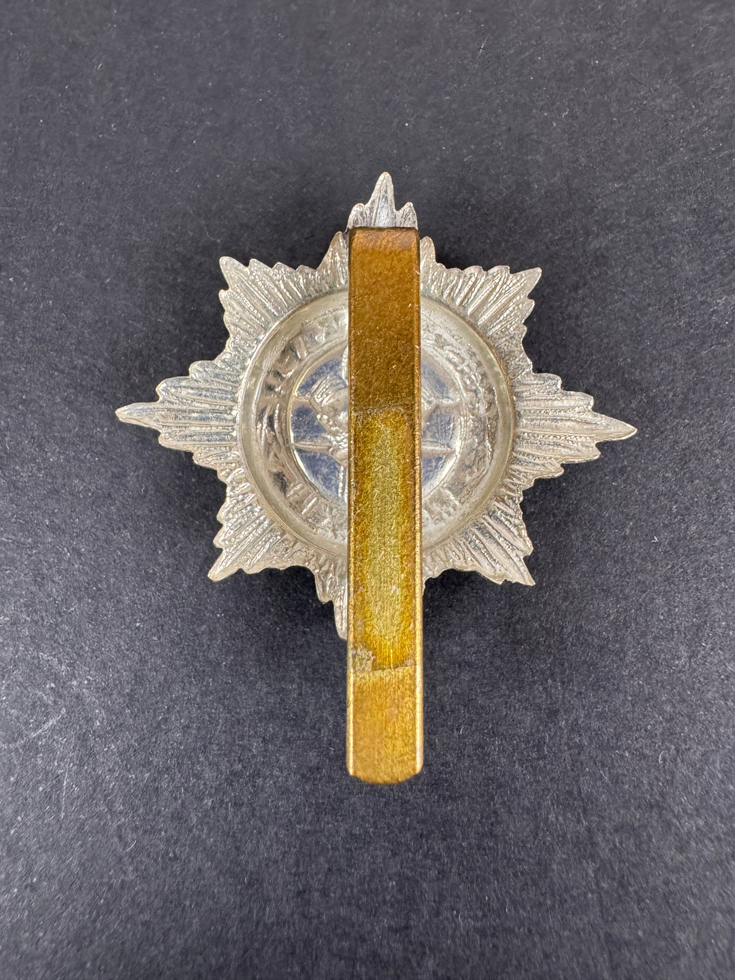 Image of product: ww2 british army 4th 7th royal dragoon guards cap badge