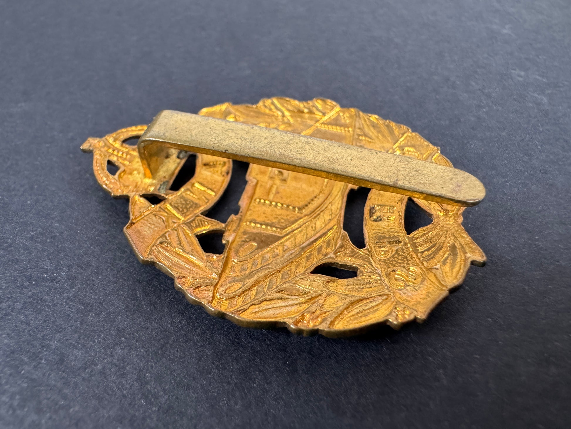 Image of product: ww1 british army tank corps cap badge