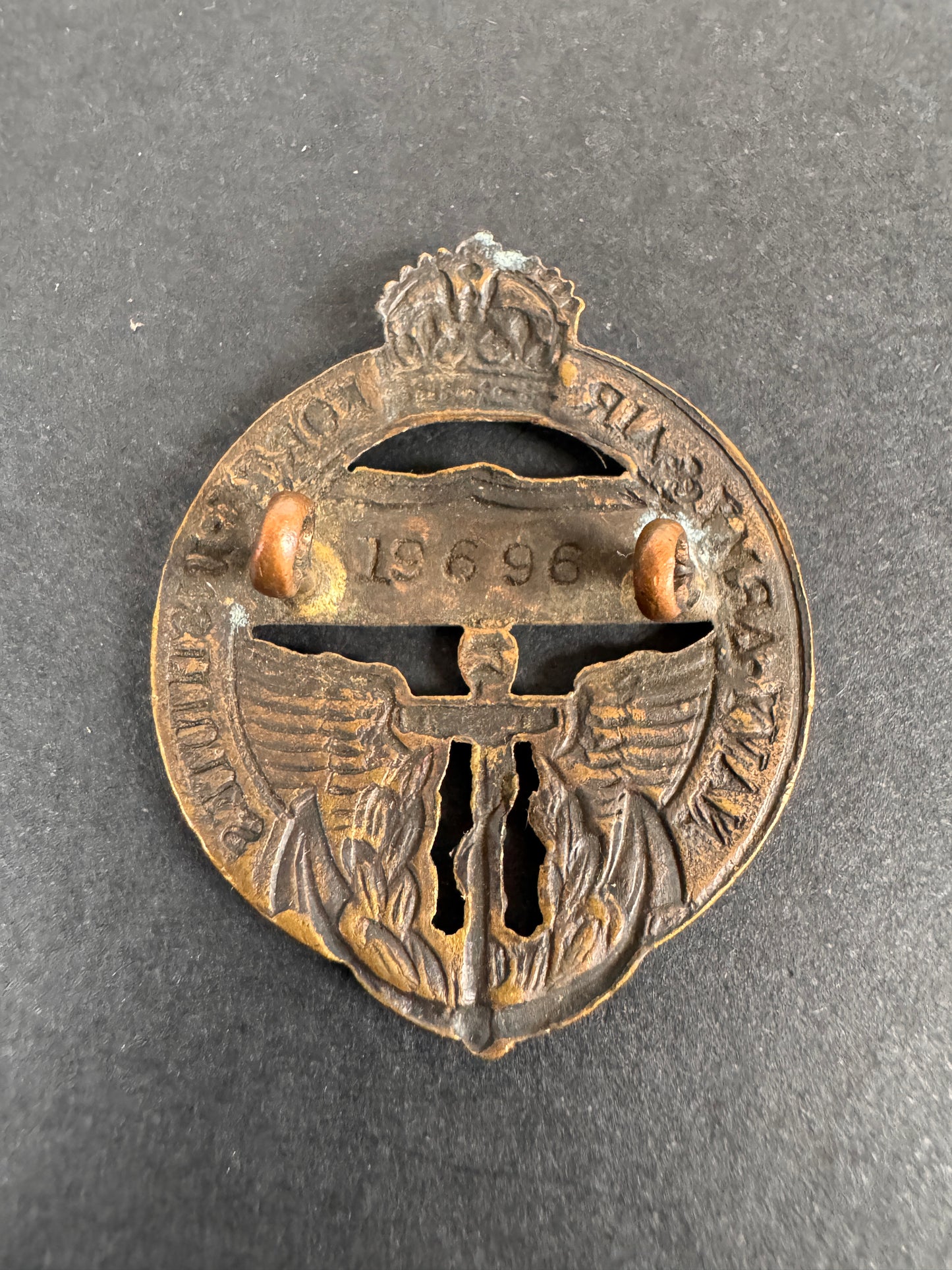 Image of product: ww2 british navy army air force institute naafi cap badge