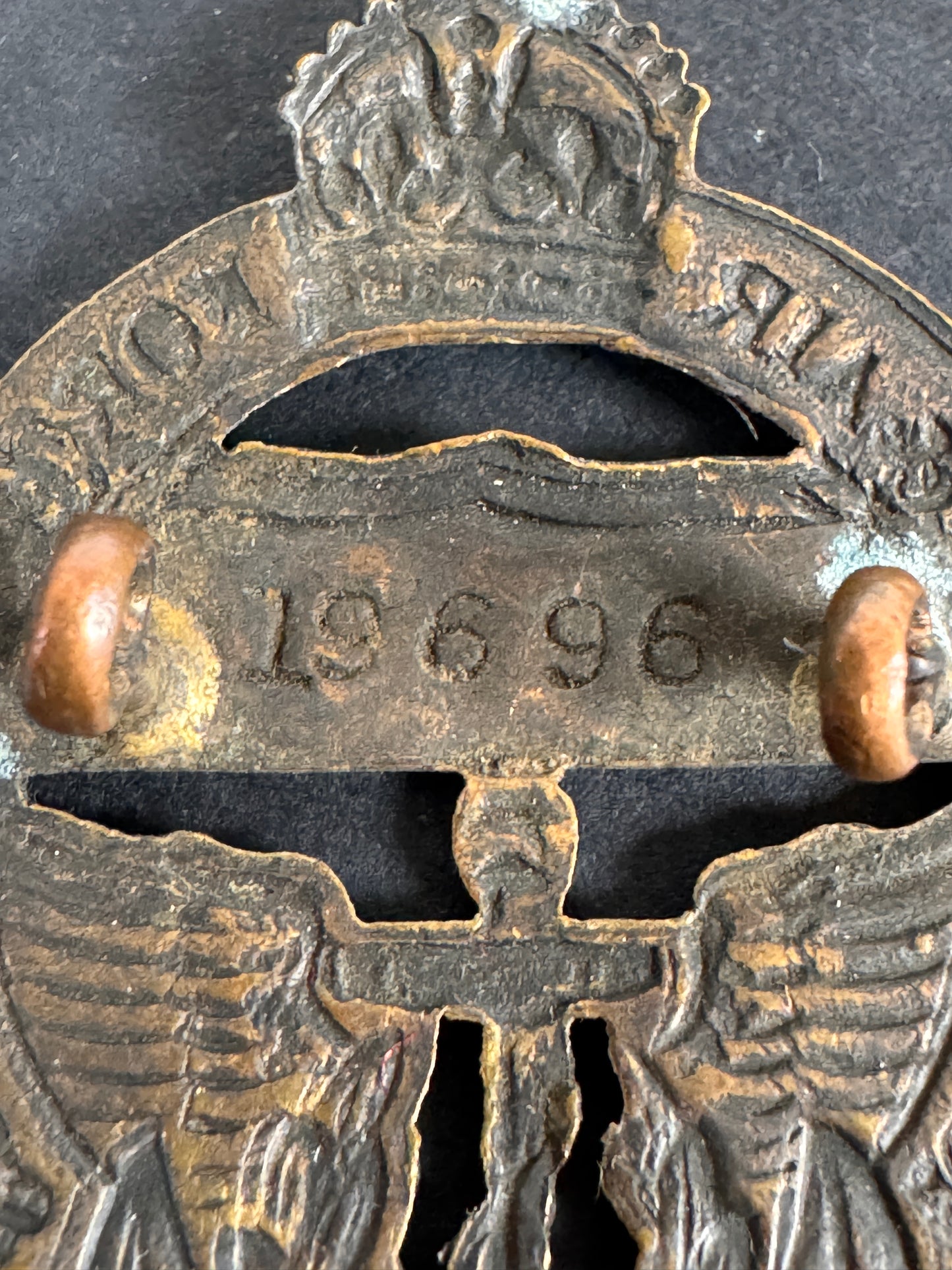 Image of product: ww2 british navy army air force institute naafi cap badge