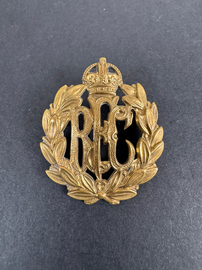 Image of WW1 British Royal Flying Corps (RFC) Cap Badge