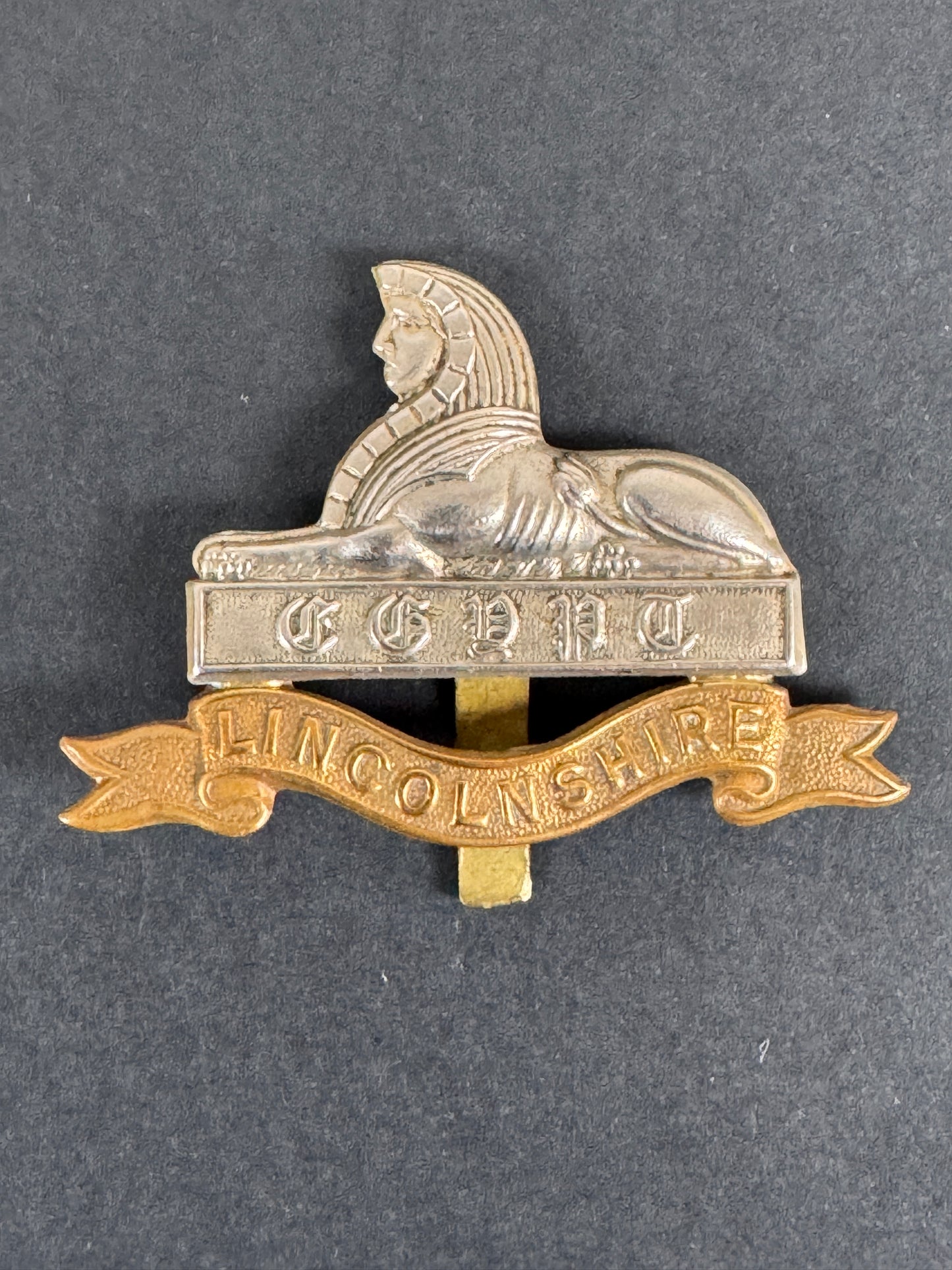 Image of WW2 British Army Lincolnshire Regiment Cap Badge