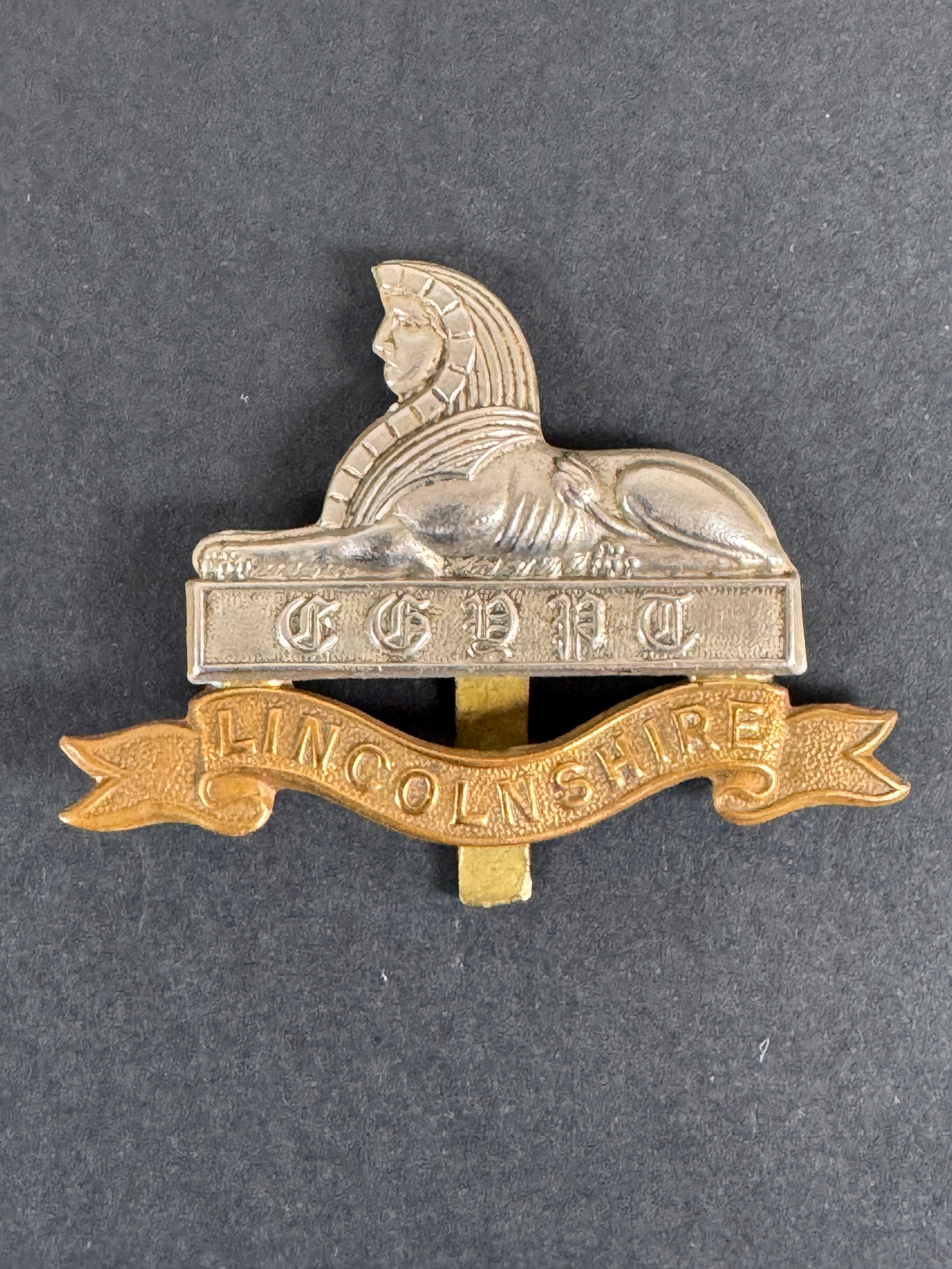 Image of WW2 British Army Lincolnshire Regiment Cap Badge