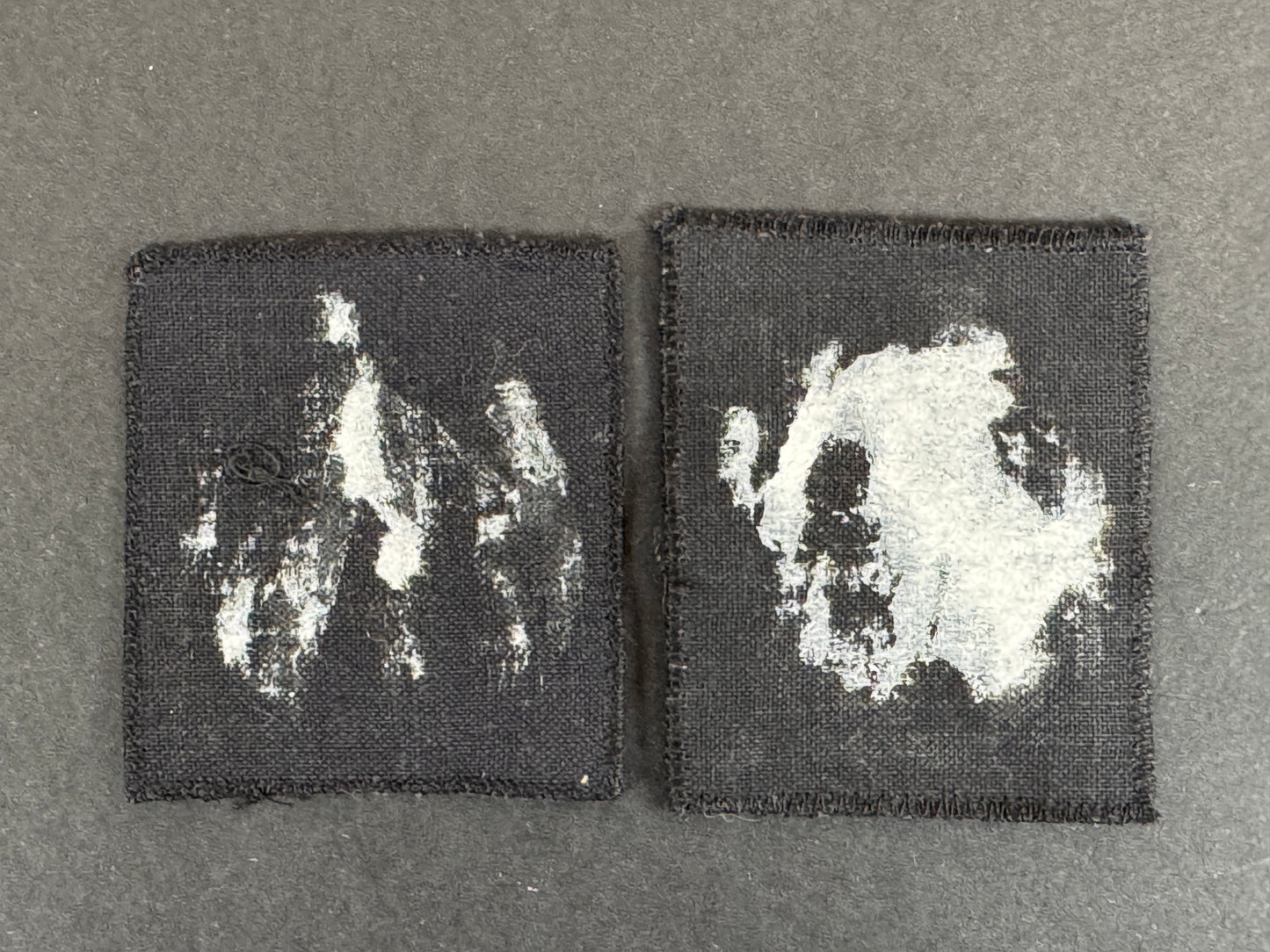 WW2 British Army 7th Armoured Division Formation Sign Badges (Pair)