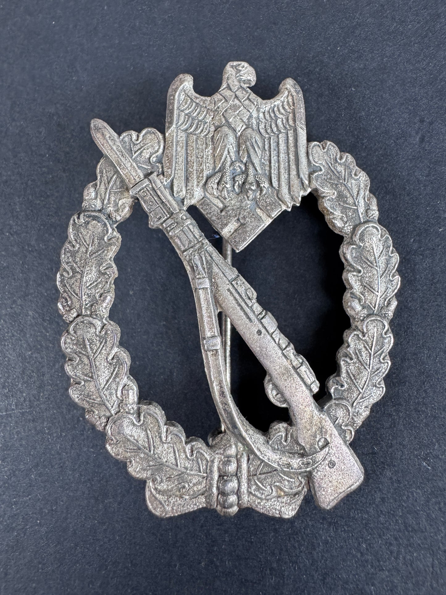 WW2 German Infantry Assault Badge (Deschler)