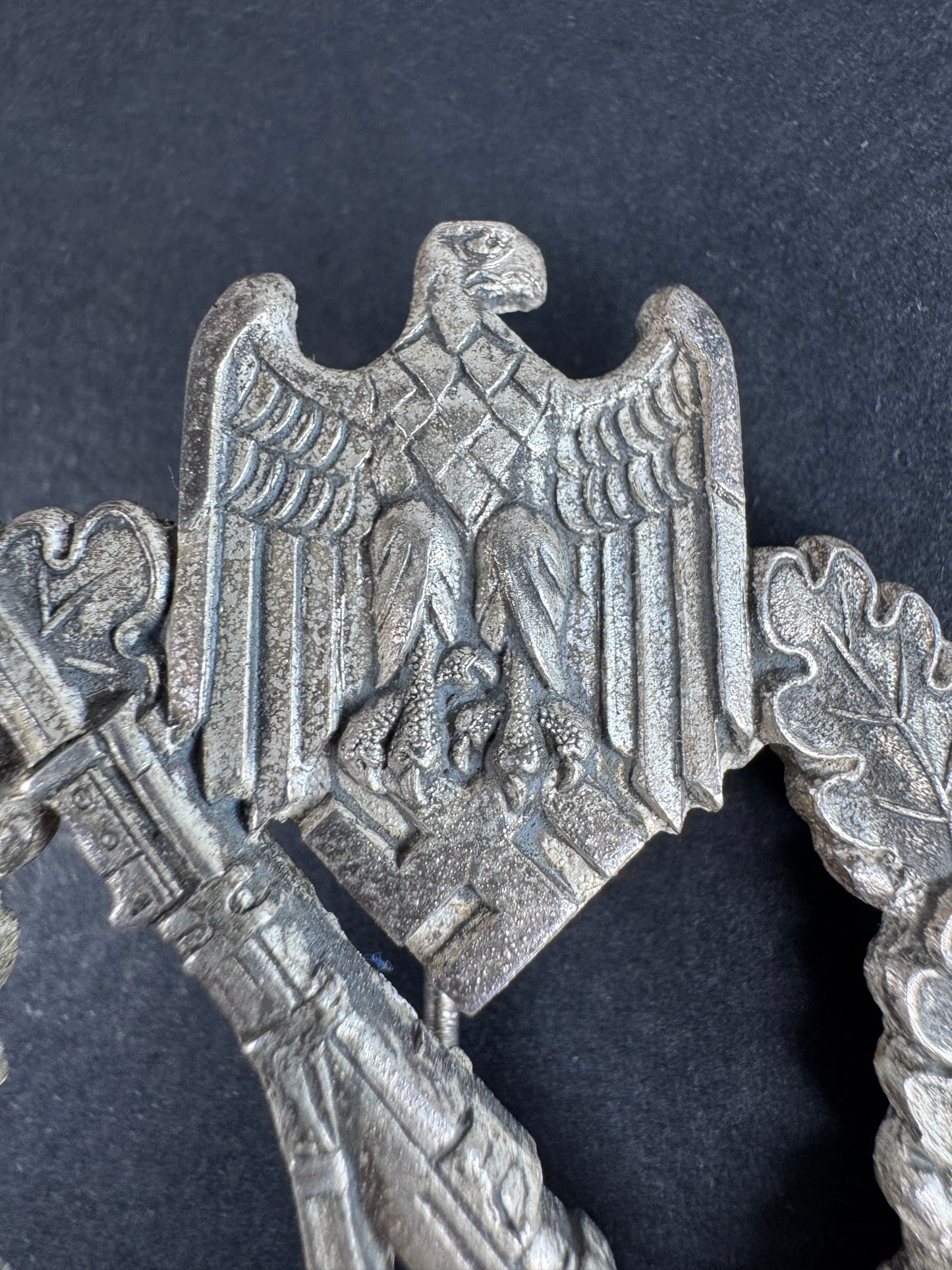 WW2 German Infantry Assault Badge (Deschler)