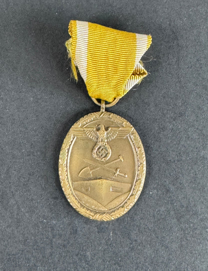 WW2 German Westwall Medal