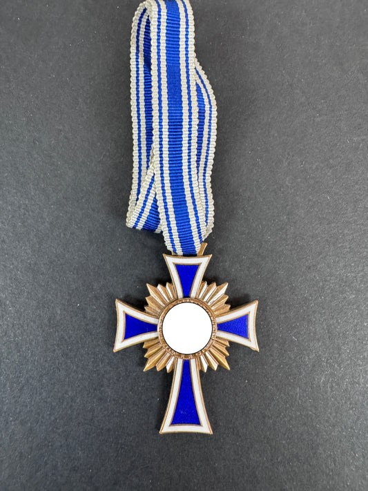WW2 German Mother's Cross in Bronze