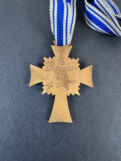 WW2 German Mother's Cross in Bronze
