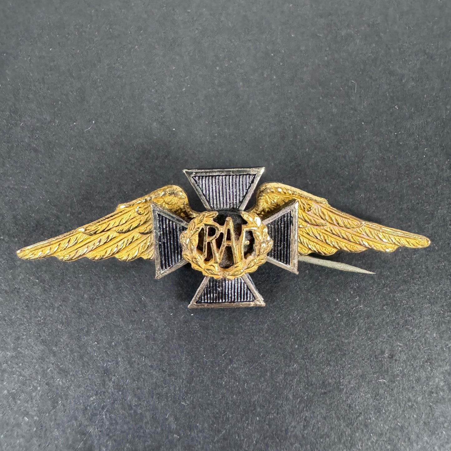 WW2 British Royal Air Force (RAF) Chaplain's Wing Pin Badge