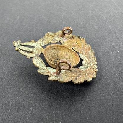 WW2 British Royal Navy School of Music Cap Badge