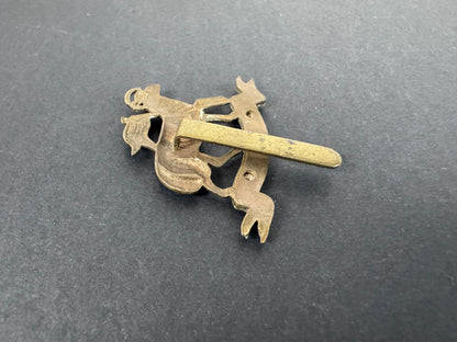 WW1 British Army Queen's Royal Regiment (West Surrey) Cap Badge